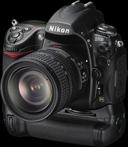 FOR SALE Nikon D700 Digital SLR Camera with Nikon AF-S VR 24-120mm len